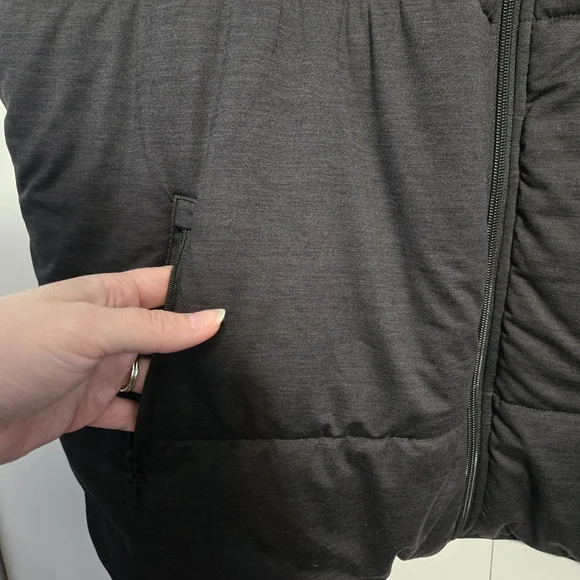 Torrid Active Black Puffer Vest - Picture 5 of 10